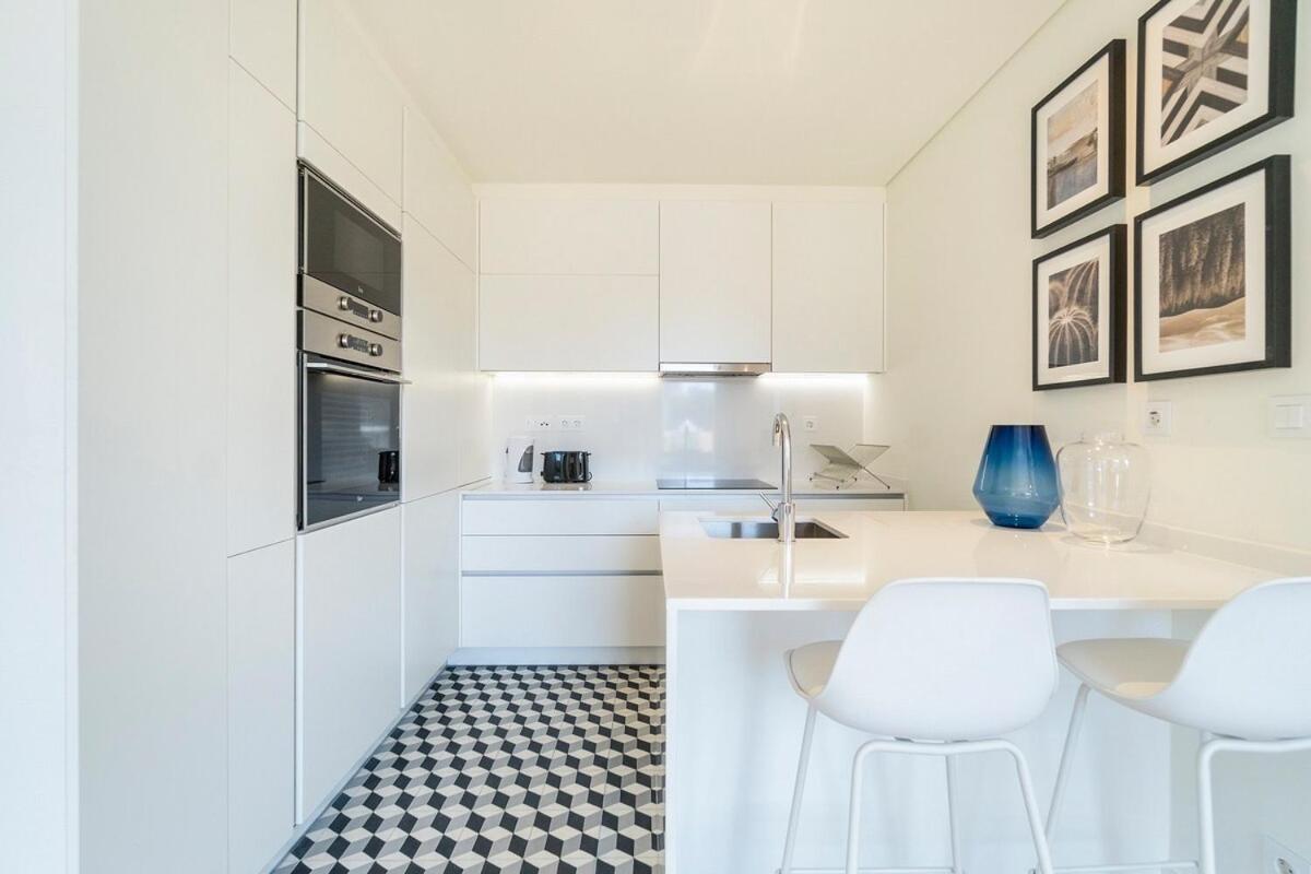 Modern 1 Bedroom Lisbon Apartment With Balcony ภายนอก รูปภาพ